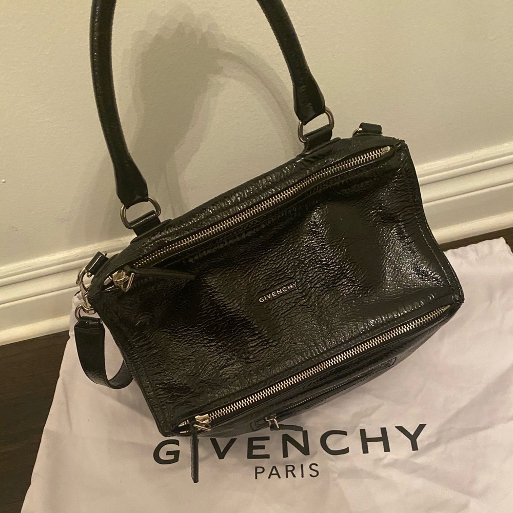 GIVENCHY PANDORA In Patent leather